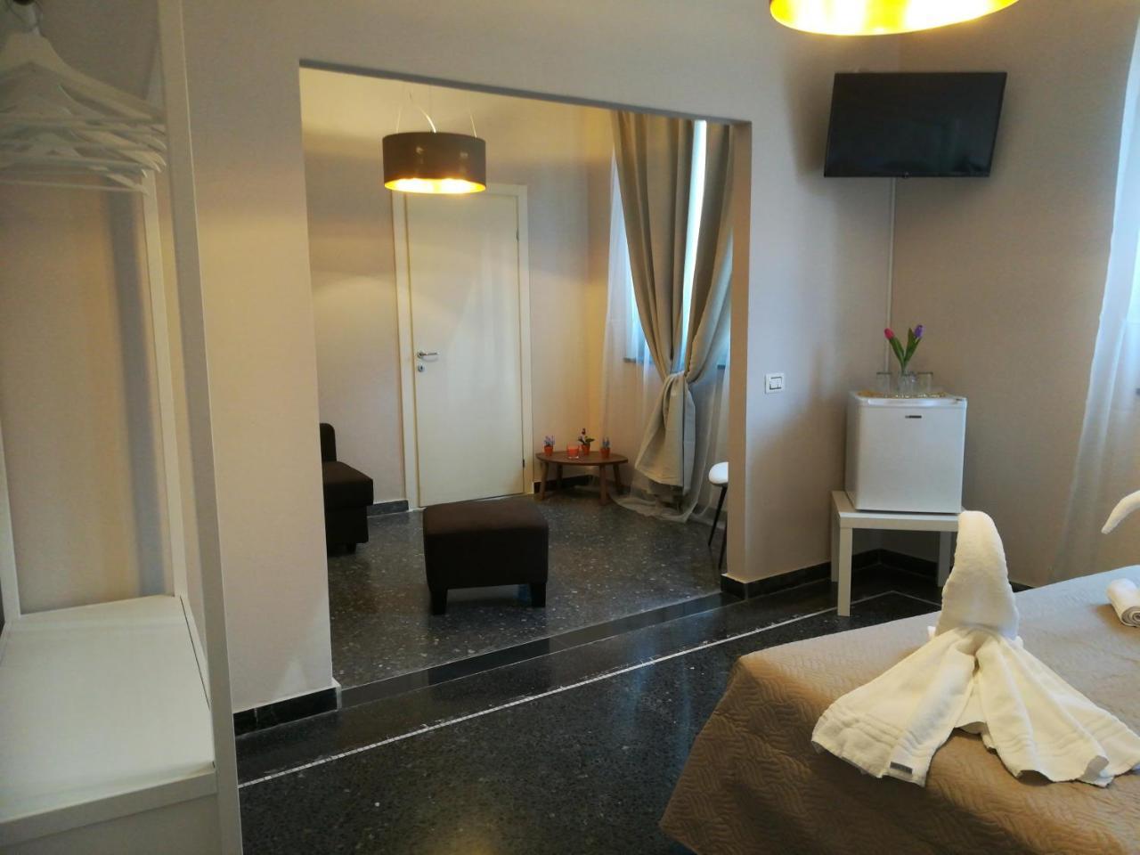 Le Logge Pisa Quarto foto